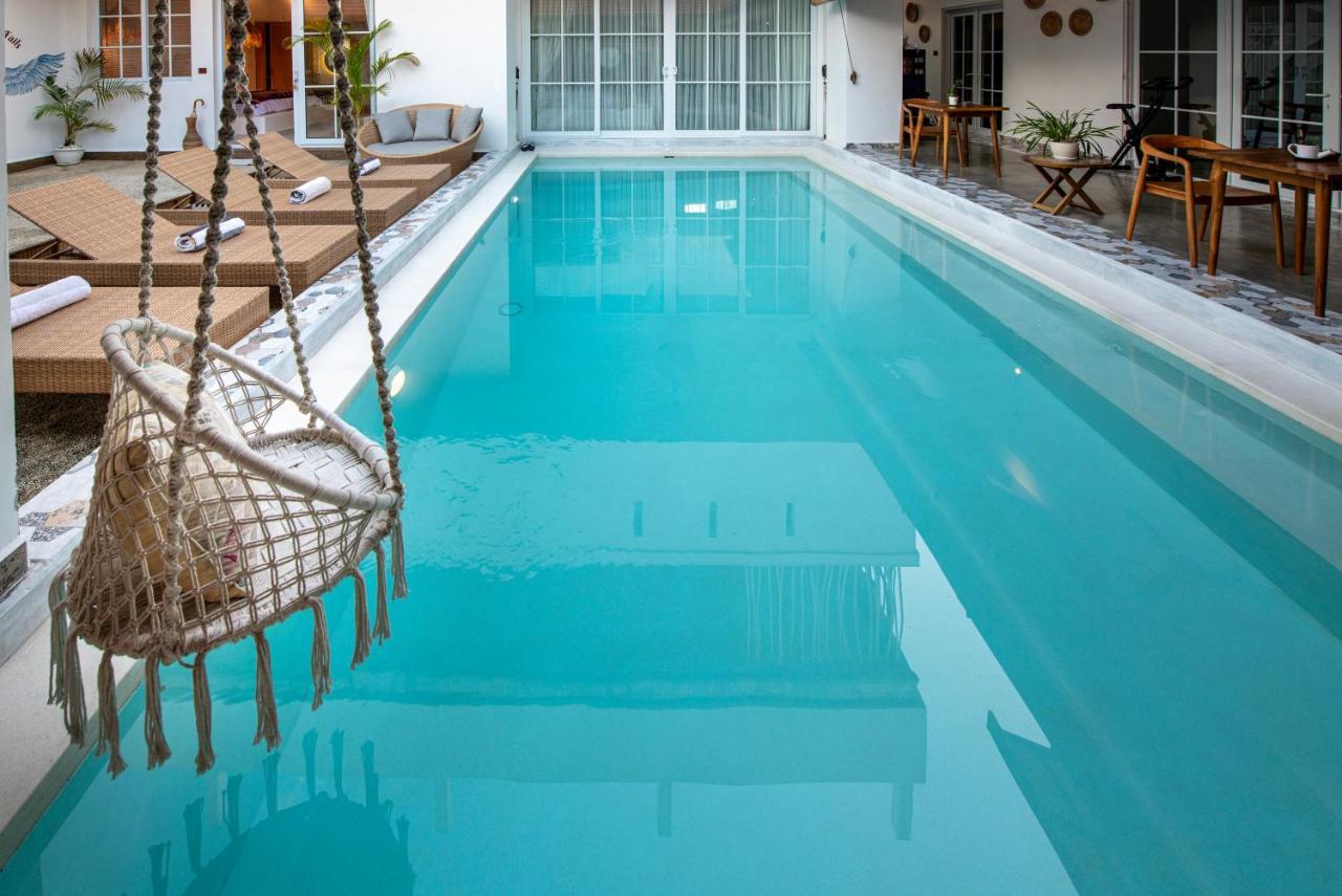 Keramas Moonlight Villa ภายนอก รูปภาพ
