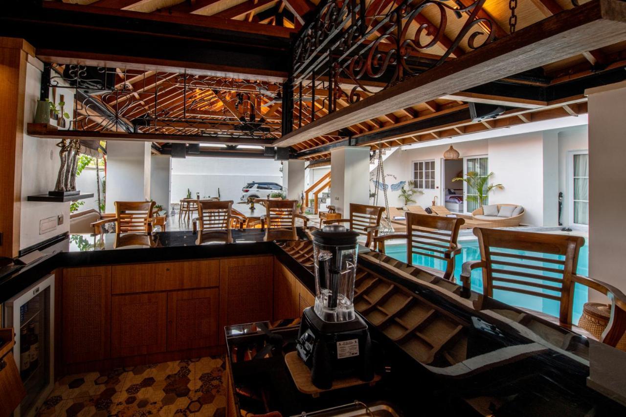 Keramas Moonlight Villa ภายนอก รูปภาพ